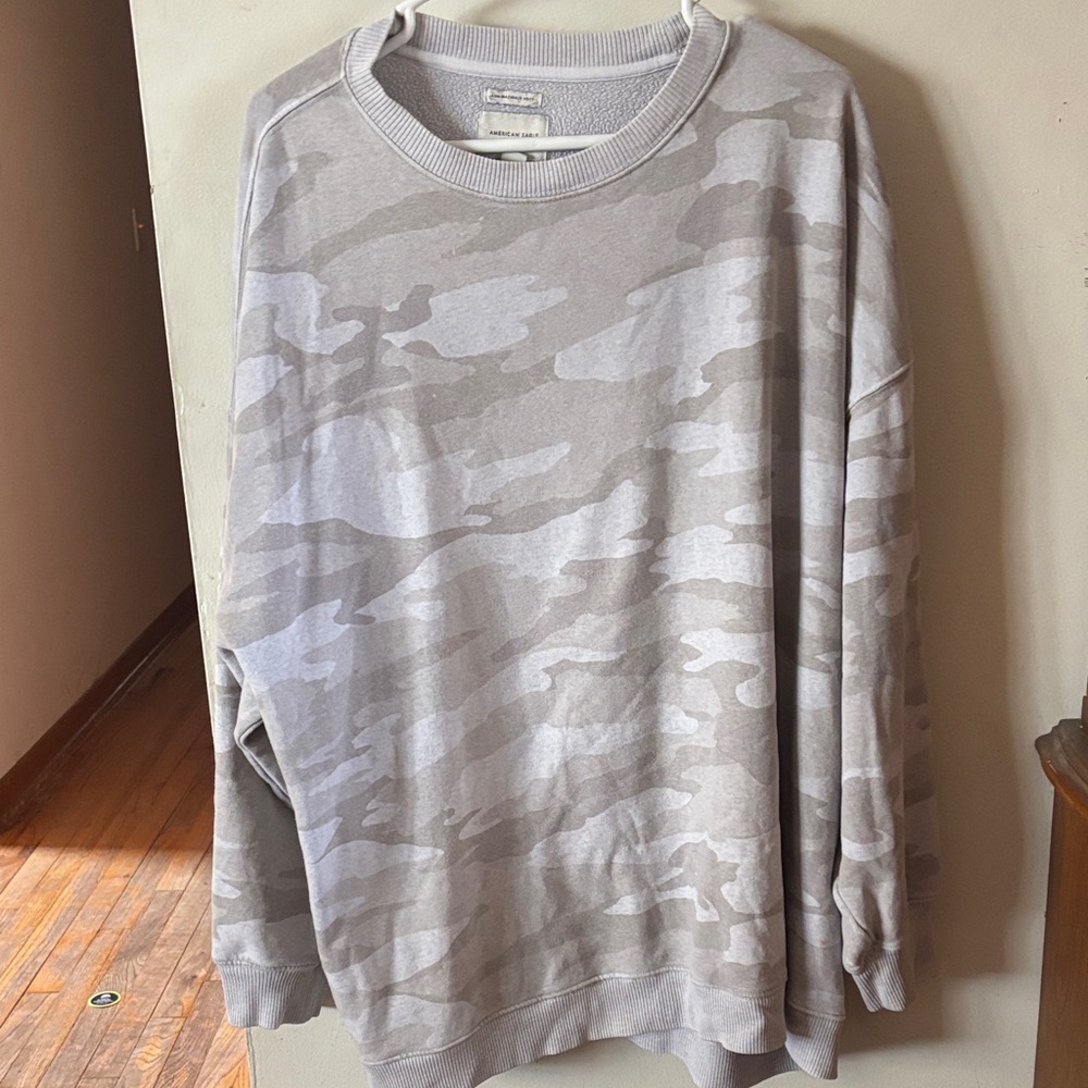 American Eagle Gray Jegging Fit Top
